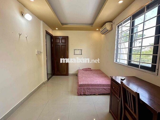 PHÒNG TRỌ CÓ CỬA SỔ - KDC TRUNG SƠN GẦN QUẬN 1,5,7,8 FULL NỘI THẤT