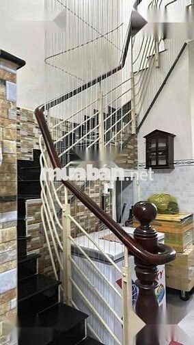 Cho thuê nhà nguyên căn Đường Lê Hồng Phông Quận 10