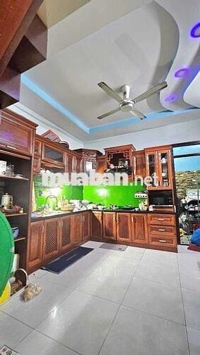 5,2 tỷ đg số 19 ,q bình tân hẻm 6m thông dt 4x16 nhà 1 trệt 1 lầu