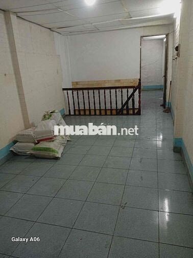 Cần bán nhà 1 sẹt ngay nhã tư bà điểm hóc môn