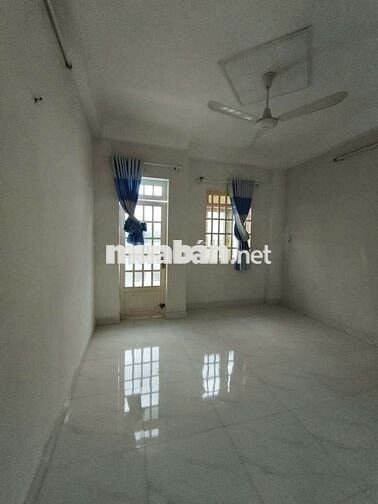 4 PHÒNG MẶT TIỀN ĐƯỜNG KHU BÌNH PHÚ