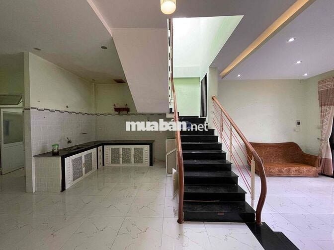 CHO THUÊ NHÀ MẶT TIỀN (9TRIỆU)