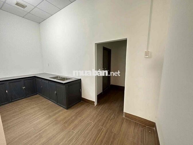 Mặt tiền Kinh Doanh Hiệp Thành , gần vòng xoay 5x22m. 1 trệt 1 Lầu