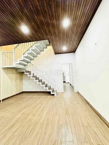 Mặt tiền Kinh Doanh Hiệp Thành , gần vòng xoay 5x22m. 1 trệt 1 Lầu