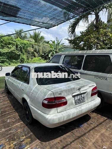 Toyota Corolla 2000 XL 1.3 MT - 234567 km