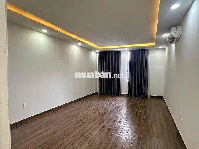 Cho Thuê Nhà  4Phòng Ngủ Ở & Mở Văn Phòng Mặt Tiền Nguyễn Đức Thuận