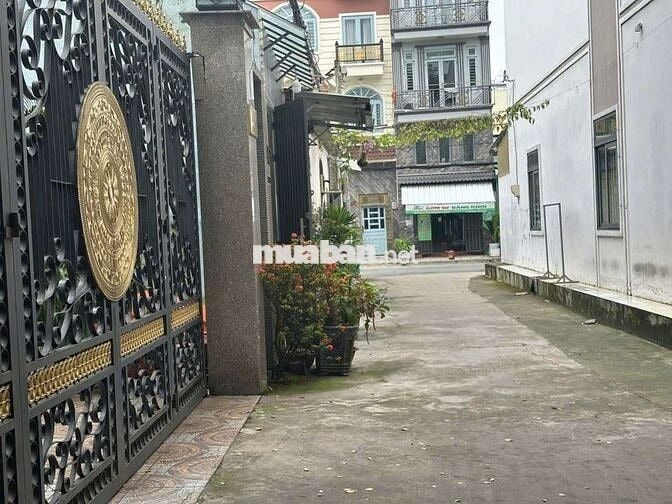 Nhà phố 3Tầng, Q12-DT:5x18m Đườg lớn vào /ngắn hẻm lớn,chủ xây ở, chắc