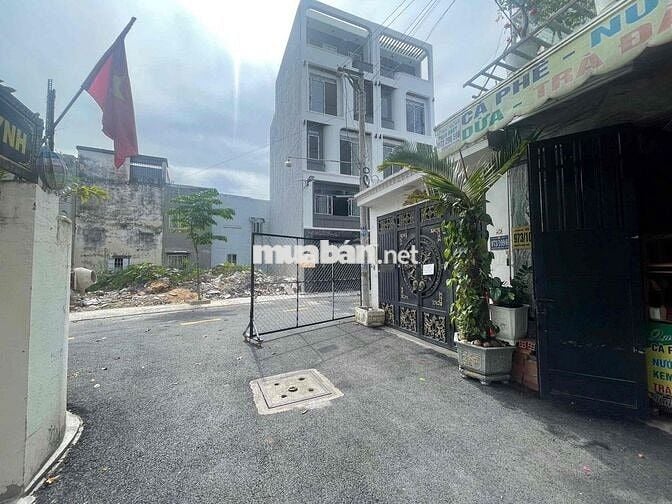 Nhà ngợp Ngân Hàng tại Tân Chánh Hiệp, Q12