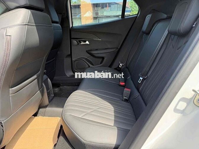 Siêu Lướt Peugeot 2008 2024 GT Line AT - 9800 km