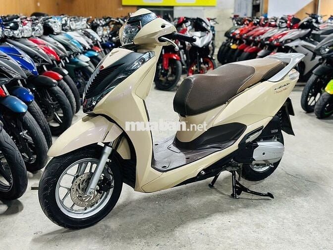 XE MÁYTHANH TÙNG_LEAD 125 ĐÈN LED BIỂN 29 BAO ZIN