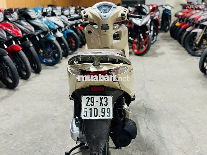 XE MÁYTHANH TÙNG_LEAD 125 ĐÈN LED BIỂN 29 BAO ZIN