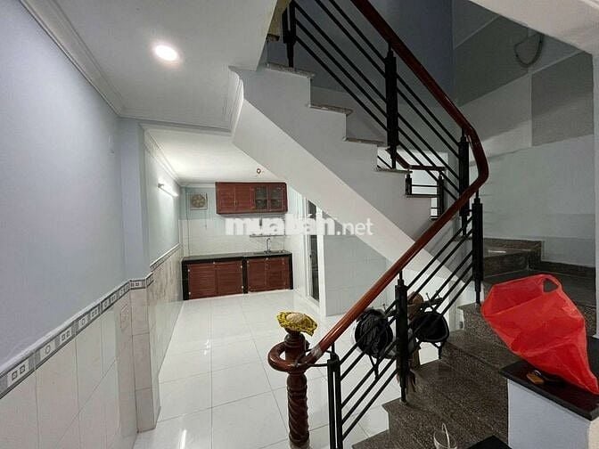 Cho thuê nhà nguyên căn Quang Trung 3PN, an ninh, gần chợ, trường học