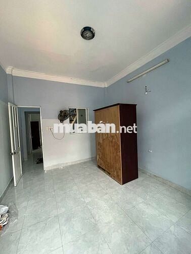 Cho thuê nhà nguyên căn Quang Trung 3PN, an ninh, gần chợ, trường học