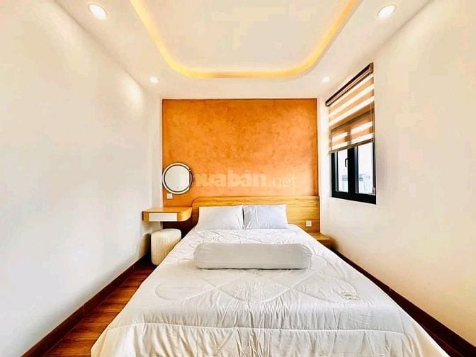 Cần nhượng lại căn nhà 42m2 giá 2tỷ350tr cực tốt sổ riêng đường Phan V