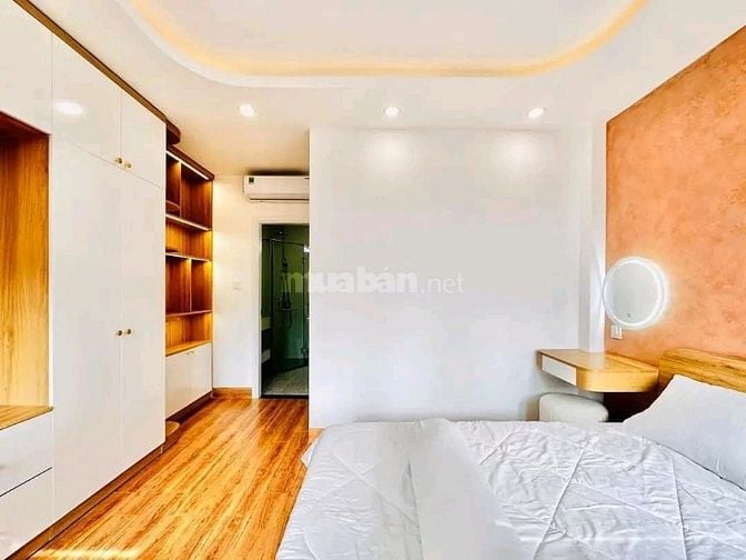 Cần nhượng lại căn nhà 42m2 giá 2tỷ350tr cực tốt sổ riêng đường Phan V