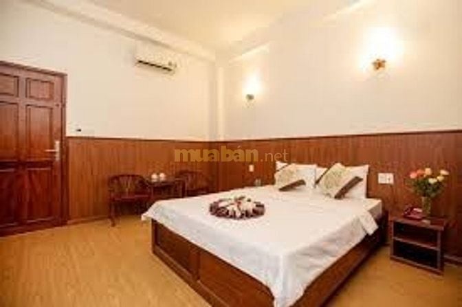 Tuyển gấp nhân viên khách sạn.Hợp đồng lao động, ưu tiên lâu dài 