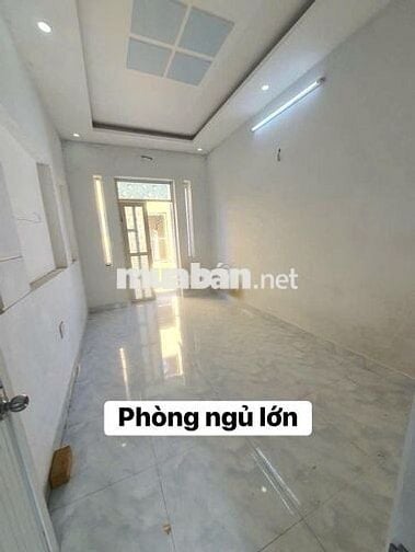 Nhà Nguyên căn 3.5*10 2 lầu, 3pn, 3wc, phòng giặt phơi đồ riêng.