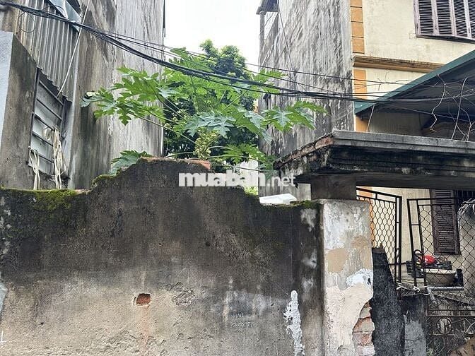 Chính chủ gửi bán 33m2 chợ bưởi, võ chí công, Hoàng Quốc Việt