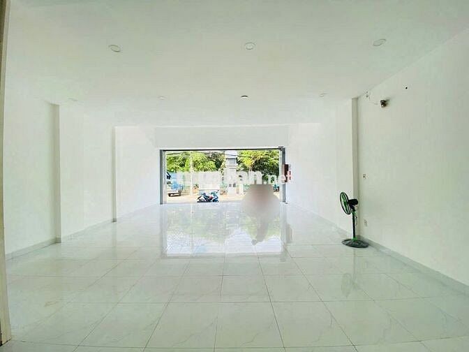Cho thuê nhà mặt tiền khu VIP 8A Giải Phóng, Phường 4, Q.Tân Bình