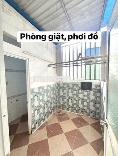 Nhà Nguyên căn 3.5*10 2 lầu, 3pn, 3wc, phòng giặt phơi đồ riêng.