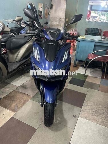 mới về vario (160)xanh dương mới như xe thùng ac