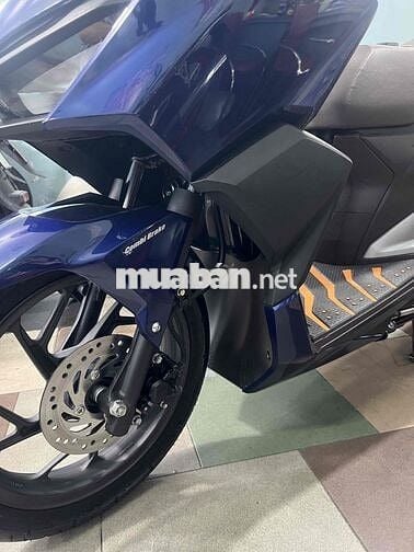 mới về vario (160)xanh dương mới như xe thùng ac