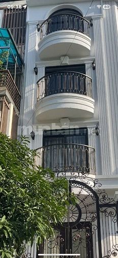 CẦN BÁN GẤP MẶT ĐƯỜNG 32, XÂY 8 TẦNG THANG MÁY TẦNG 2 PHÒNG DT 100m2 M