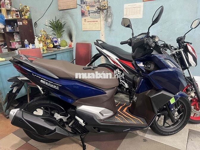 mới về vario (160)xanh dương mới như xe thùng ac