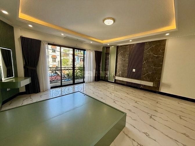 Anh Hùng  bán nhà 50m,5t tại Văn Quán gần ô tô đỗ có t/máy chỉ hơn 10t