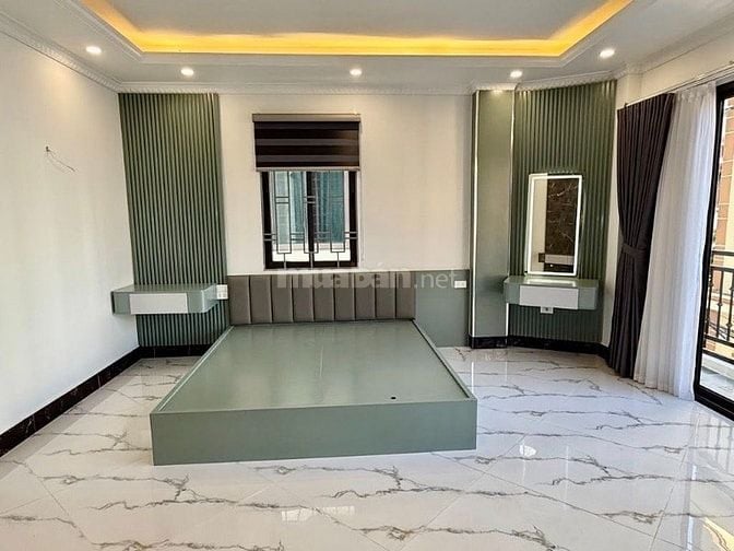 Anh Hùng  bán nhà 50m,5t tại Văn Quán gần ô tô đỗ có t/máy chỉ hơn 10t