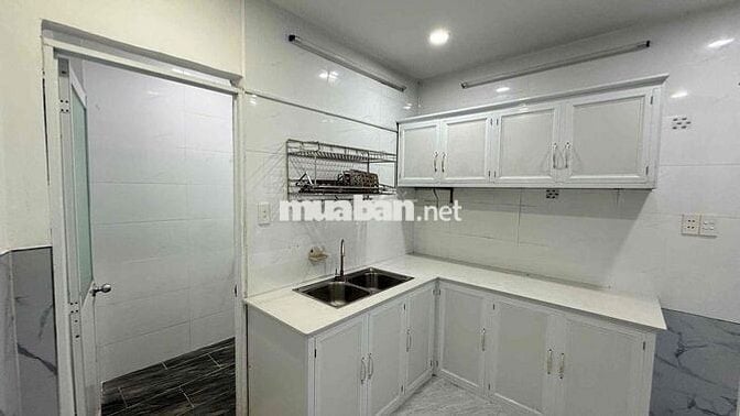 cho thuê nhà mới , chủ hổ trợ ngăn thêm phòng theo yêu cầu