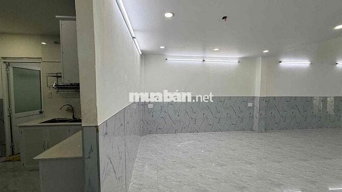 cho thuê nhà mới , chủ hổ trợ ngăn thêm phòng theo yêu cầu