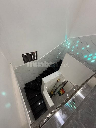 Bán bán nhà hẻm xe hơi, khu phường 10 gò vấp