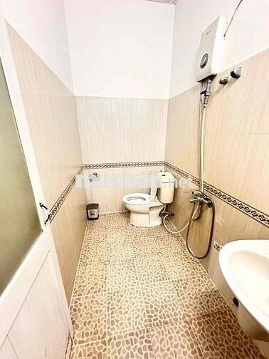 CHO THUÊ PHÒNG CĂN HỘ GIÁ RẺ Q12. có nhiều căn từ 2tr8 đến 3tr5