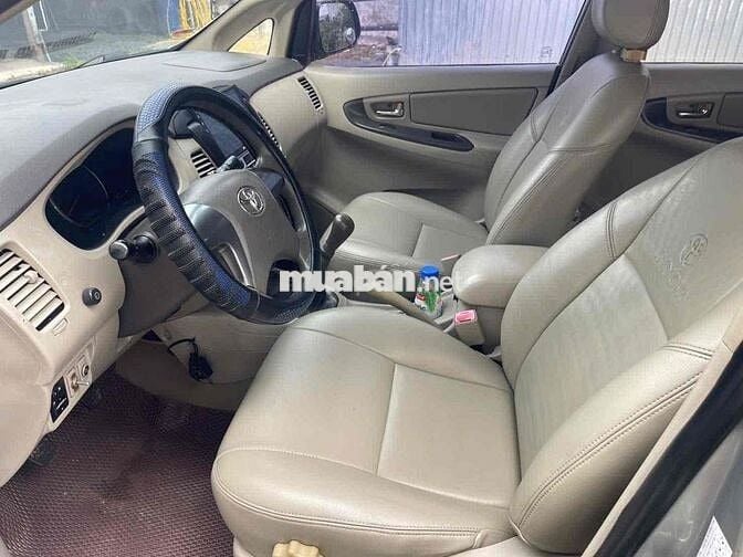 Toyota Innova 2016