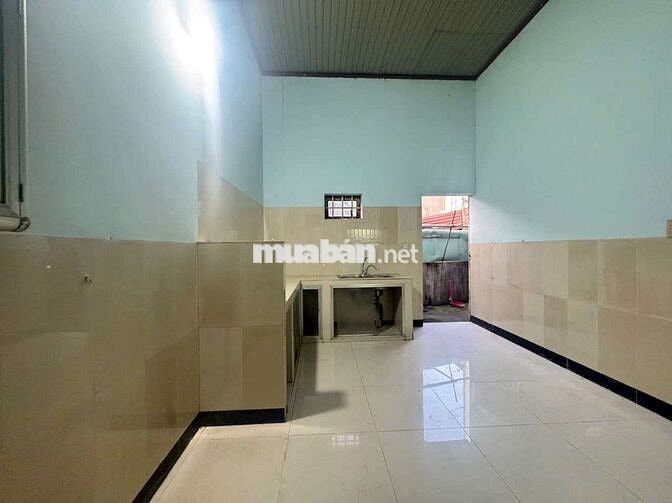 Nhà sổ riêg thổ cư đường xe tải ngay trường THCS Tân Phong