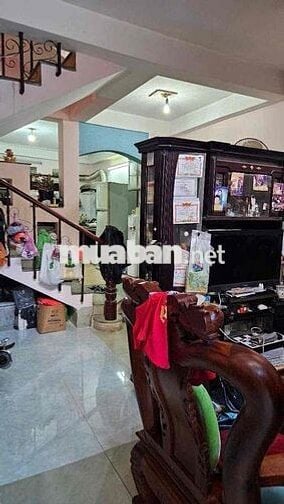 Nhà hẻm 536/ Âu Cơ P10 Tân Bình, 5x11m, 2 lầu ST, 4pn 3wc , giá 12tr