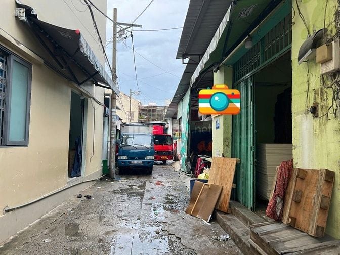 Kho, xưởng sát chợ Tân Hương, gần Aeon Tân Phú