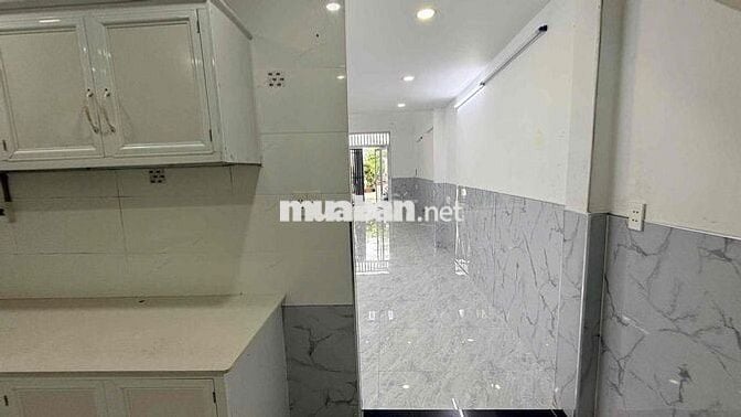 cho thuê nhà mới , chủ hổ trợ ngăn thêm phòng theo yêu cầu