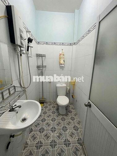 nhà nguyên căn ở Bình Thạnh ngay XVNT gần D5