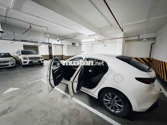 Mazda 3 2019 1.5L Sport Deluxe - 35000 km