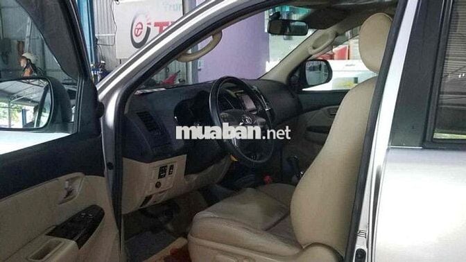 Nhà mình bán Toyota Fortuner 2014