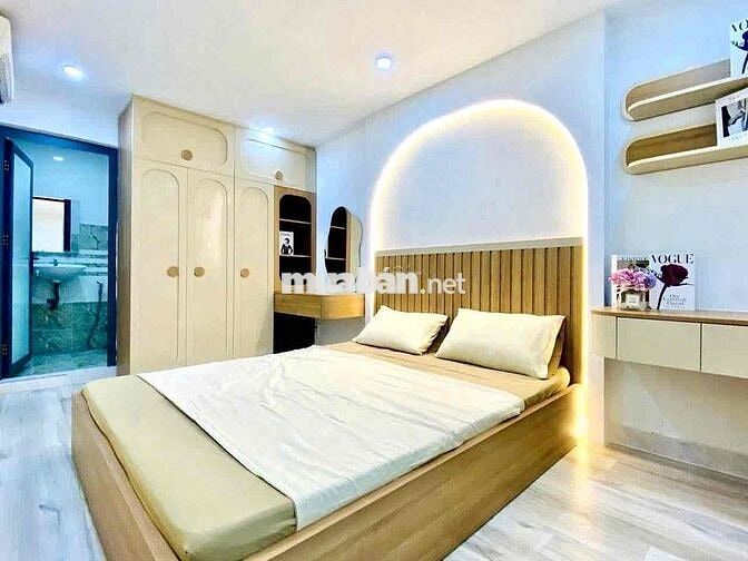 NHÀ ĐẸP GIÁ RẺ FULL NỘI THẤT XỊN 2PN2WC HẺM 6M LÊ ĐỨC THỌ GV