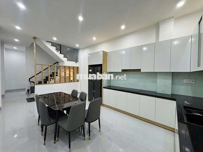 💢 Nhà 3 lầu đường Đồng Sỹ Bình - Cách ngã 6 BMT chỉ 2,5 km!