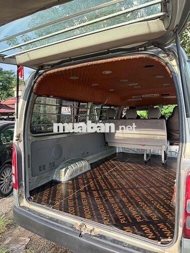 Toyota Hiace 2008 6 chỗ dầu