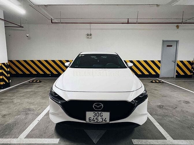 Mazda 3 2019 1.5L Sport Deluxe - 35000 km