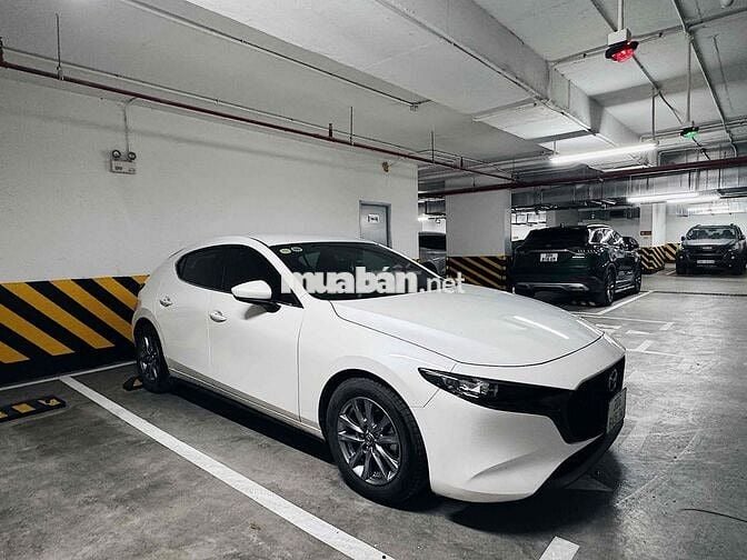 Mazda 3 2019 1.5L Sport Deluxe - 35000 km