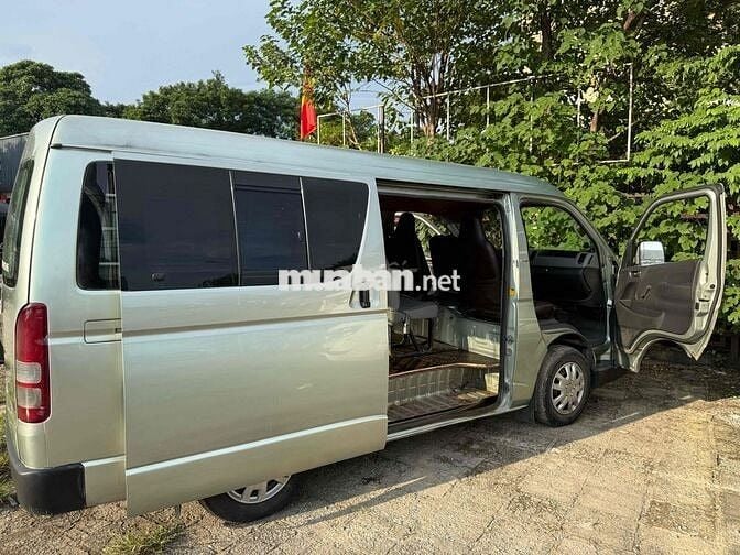 Toyota Hiace 2008 6 chỗ dầu