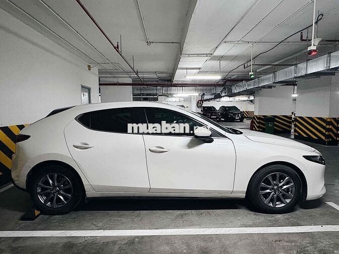Mazda 3 2019 1.5L Sport Deluxe - 35000 km