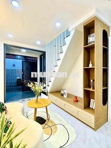 NHÀ ĐẸP GIÁ RẺ FULL NỘI THẤT XỊN 2PN2WC HẺM 6M LÊ ĐỨC THỌ GV